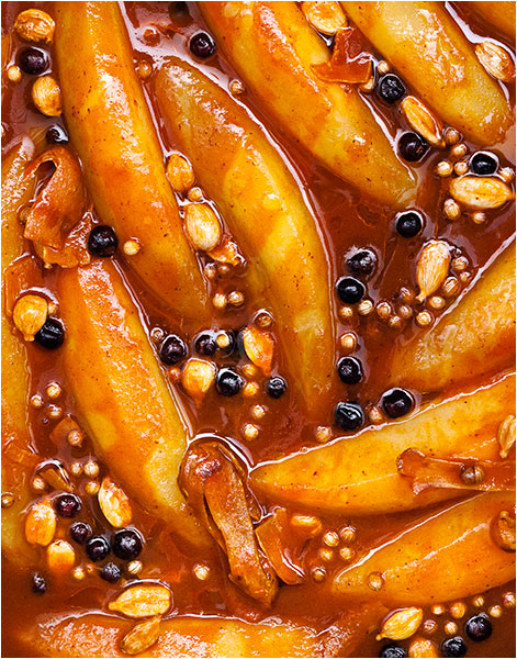 Petits Gateaux - Frédéric Anton © Richard Haughton