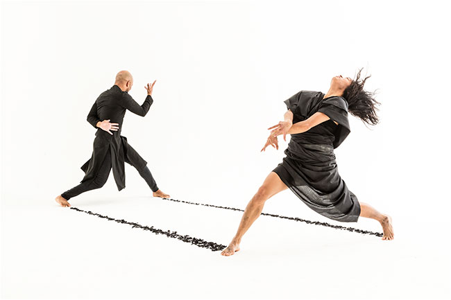 Until the Lions - Akram Khan Company  © Richard Haughton